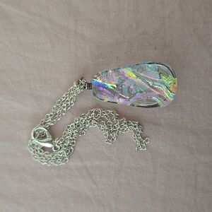 Iridescent Pendant necklace